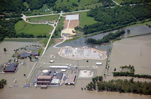 AKW Fort Calhoun USA im Hochwasser, www.anti-atom-piraten.de