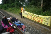 30.07.2012 - Ankettaktion bei Gronau aus Protest gegen Urantransport