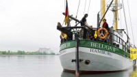 Greenpeace-Schiff Beluga II vor AKW Fessenheim, Quelle: Greenpeace