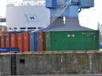 14.8.2014: Uran-Container im Hamburger Hafen, Bild: antiatomcamp.nirgendwo.info
