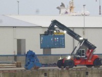 6.10.2014 - Container mit Urankonzentrat im Hamburger Hafen, Bild: robinwood.de